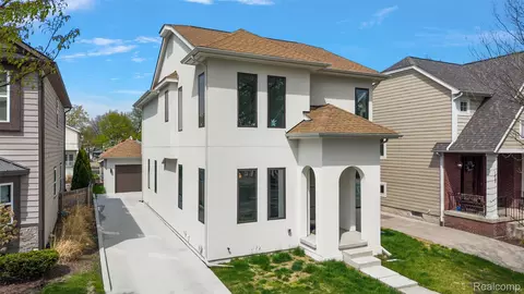 1307 Humphrey Ave, Birmingham, MI 48009