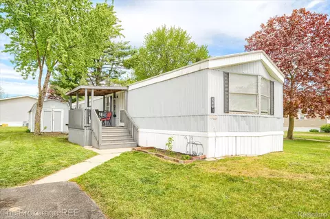 4441 Beechwood, Brandon, MI 48346