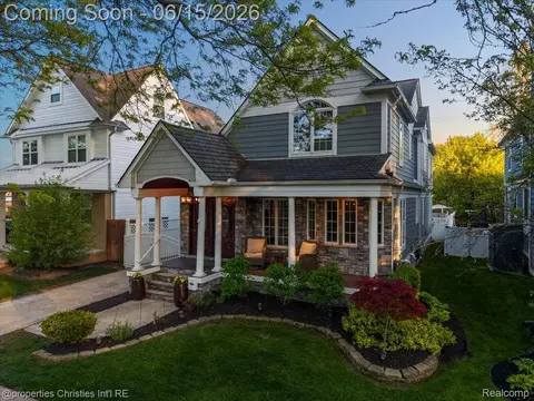 1484 Bird Ave, Birmingham, MI 48009