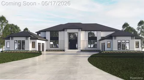 4592 Pinnacle Blvd, Oakland, MI 48306