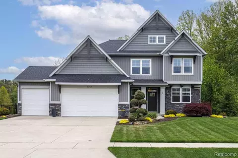 1712 Autumn Valley Dr SW, Byron, MI 49315