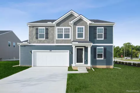 34398 Sandpiper Ct, Chesterfield, MI 48047
