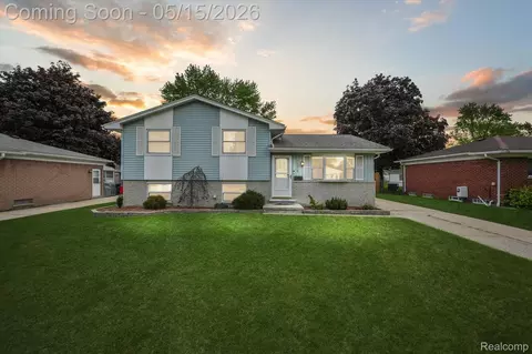 1575 Selma St, Westland, MI 48186
