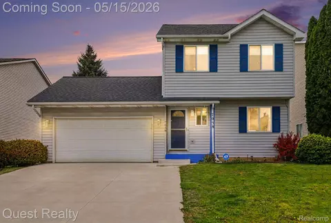 7058 Rolling Hills Dr, Waterford, MI 48327