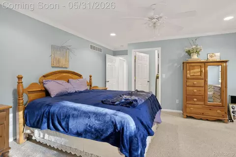 Bedroom - 9508 Pine Needle Trl, Flushing, MI 48433 photo 2 of 2