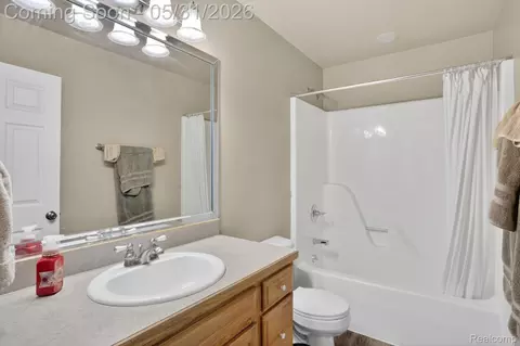 Bath - 9508 Pine Needle Trl, Flushing, MI 48433 photo 1 of 2