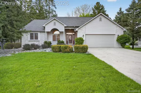Exterior - 9508 Pine Needle Trl, Flushing, MI 48433 photo 1 of 4