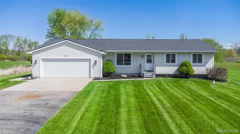 3104 W Baldwin Rd, Mundy, MI 48439