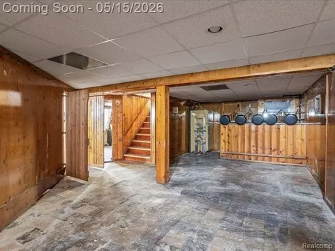 Other - 2229 E 8 Mile Rd, Grosse Pointe Woods, MI 48236 photo 3 of 5