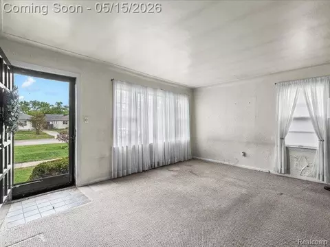 Living - 2229 E 8 Mile Rd, Grosse Pointe Woods, MI 48236 photo 1 of 3