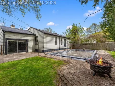 Other - 2229 E 8 Mile Rd, Grosse Pointe Woods, MI 48236 photo 4 of 5