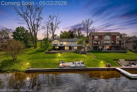 13980 Grandpoint Cir, Cement City, MI 49233