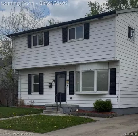 142 E Dallas Ave, Madison Heights, MI 48071