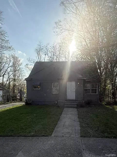 18117 Kentfield St, Detroit, MI 48219