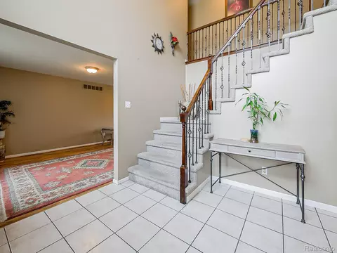 Entry Way - 48199 Lafayette Dr, Macomb, MI 48044 photo 2 of 6