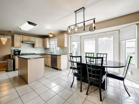 Kitchen - 48199 Lafayette Dr, Macomb, MI 48044 photo 1 of 6