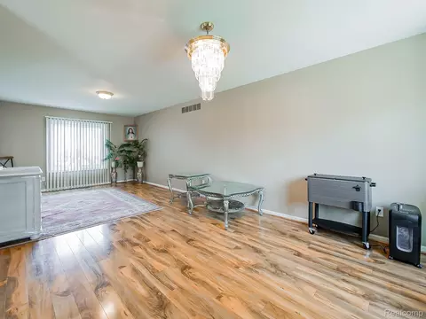 Living - 48199 Lafayette Dr, Macomb, MI 48044 photo 3 of 5