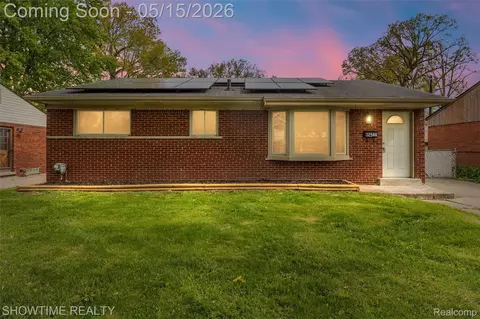 32544 Hazelwood St, Westland, MI 48186