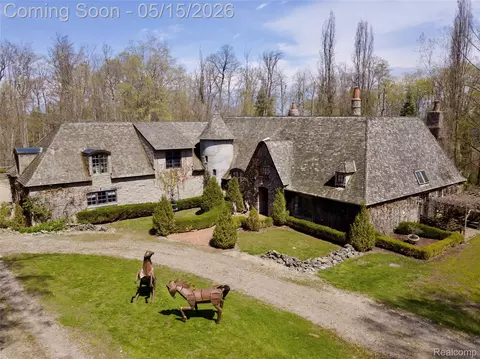 3625 Maple Grove Rd, Marion, MI 48427