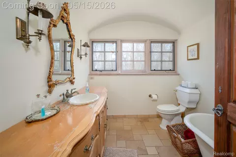 Bath - 3625 Maple Grove Rd, Marion, MI 48427 photo 4 of 6