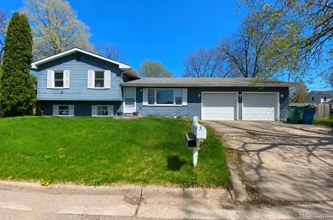 405 S East St, Eaton Rapids, MI 48827