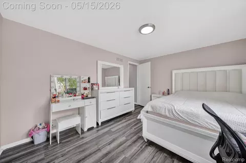 Bedroom - 17906 Cider Mill St, Macomb, MI 48044 photo 9 of 12