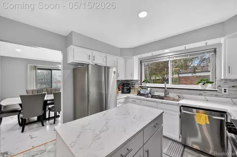 Kitchen - 17906 Cider Mill St, Macomb, MI 48044 photo 1 of 4