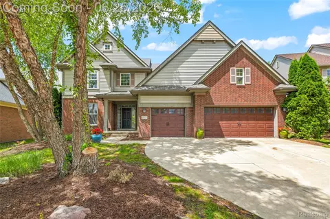 17023 Courville Dr, Northville, MI 48168