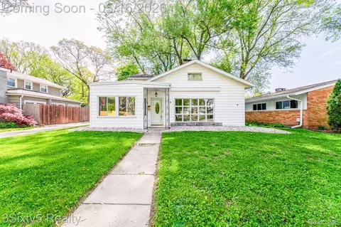 1430 Riverview Ave, Monroe, MI 48162