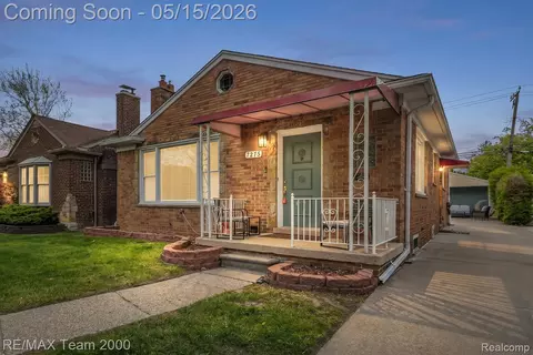 7275 Colonial St, Dearborn Heights, MI 48127