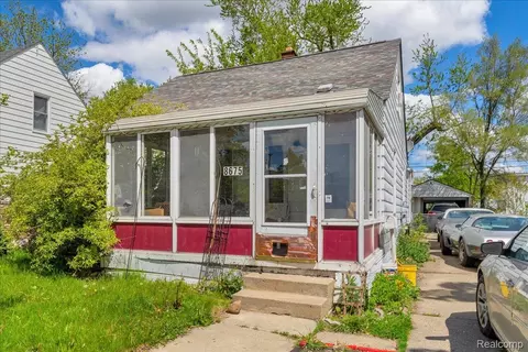 8675 Paige Ave, Warren, MI 48089