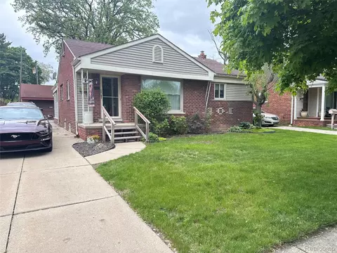 18522 Koester St, Riverview, MI 48193