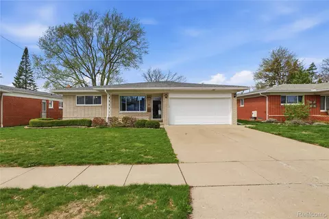 13455 Haupt Dr, Warren, MI 48088