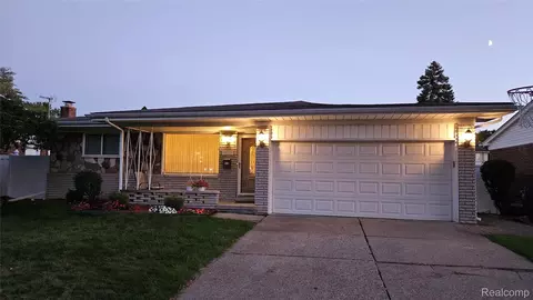 25317 Koths St, Taylor, MI 48180