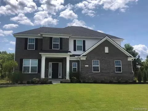 22254 Wagee Ct, South Lyon, MI 48178