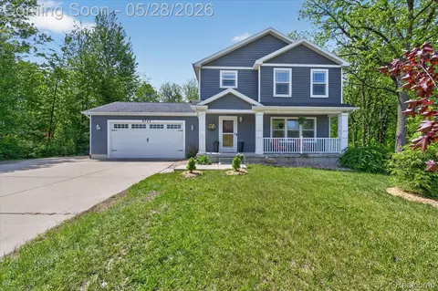 6745 Thunder Ln, Watertown, MI 48906