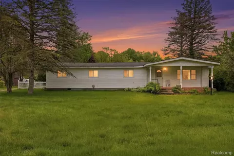 43625 Harris Rd, Sumpter, MI 48111