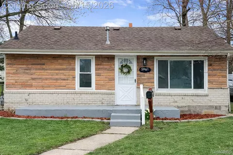 5961 Marvin St, Taylor, MI 48180