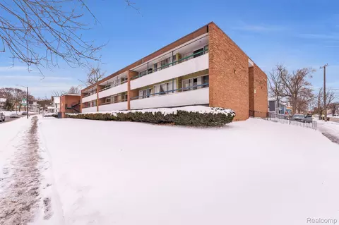 207 Ballard St #101, Ypsilanti, MI 48197