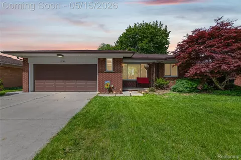 15145 Susanna St, Livonia, MI 48154