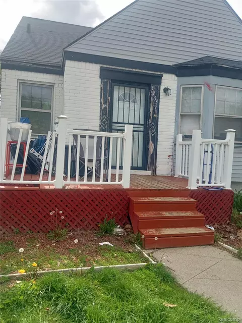 8883 Sussex St, Detroit, MI 48228