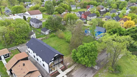 1547 Elm St, Detroit, MI 48216