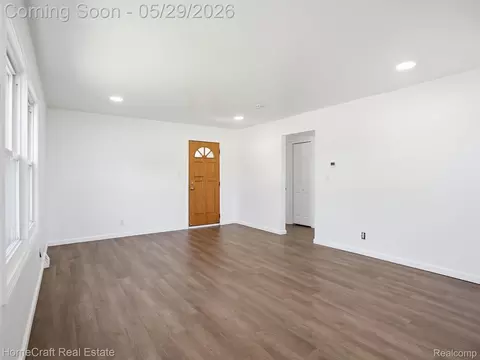 Living - 31245 Beverly Rd, Romulus, MI 48174 photo 2 of 2