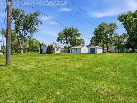Exterior - 31245 Beverly Rd, Romulus, MI 48174 photo 3 of 5