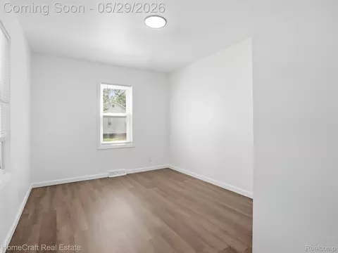Bedroom - 31245 Beverly Rd, Romulus, MI 48174 photo 3 of 3