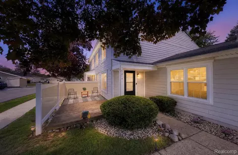 22814 Talford St, Novi, MI 48375