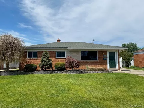 13251 Masonic Blvd, Warren, MI 48088