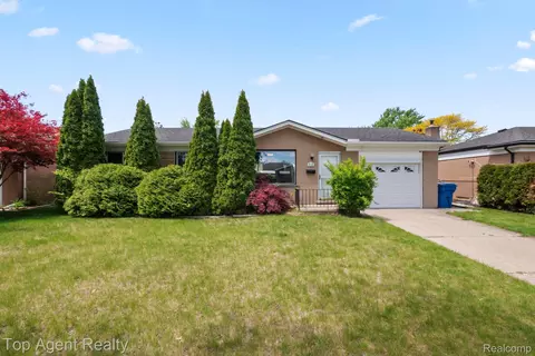 29639 Malvina Dr, Warren, MI 48088