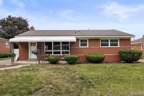 34946 Elmira St, Livonia, MI 48150