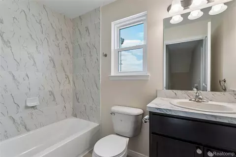 Bath - 22708 Mac Arthur St, Warren, MI 48089 photo 1 of 2